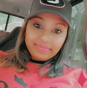 Meet your Posher, Reeba